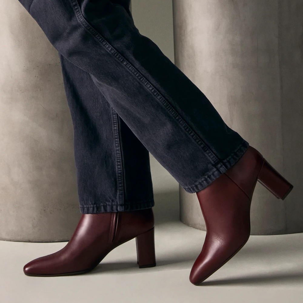 EUC Inez Women's Burgundy Leather Mid-Heel Ankle Booties 8.5 - Picture 14 of 15